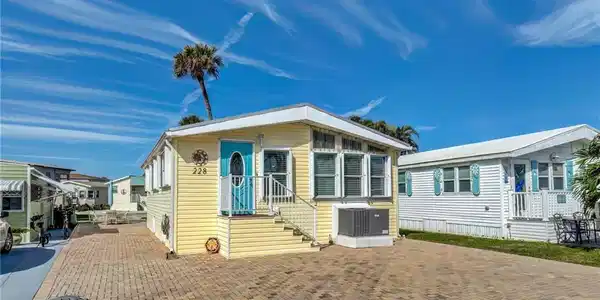 10725 S Ocean Drive