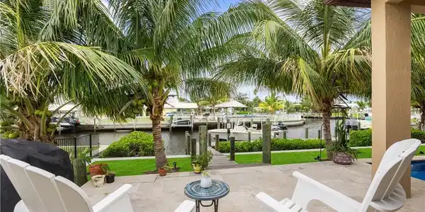 1252 SW Seahawk Way