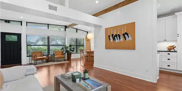 1944 NE Lake Place