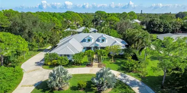 2695 NE Cypress Lane