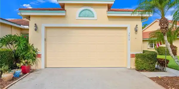 3815 SW Whispering Sound Drive