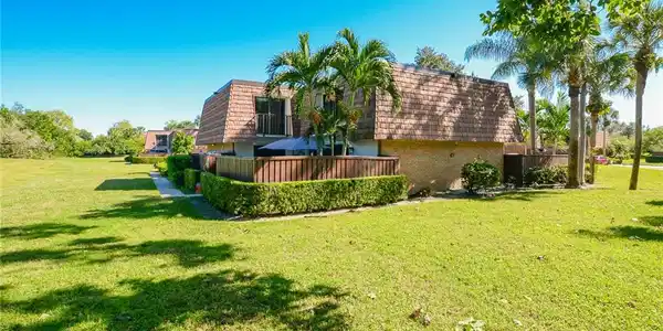 2926 SW Sunset Trace Circle