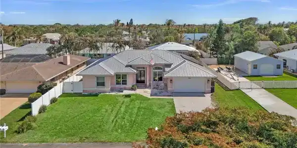 5312 SE Nassau Terrace