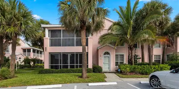 421 NE Plantation Road