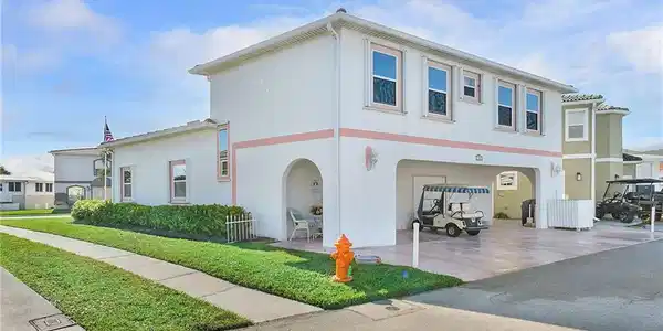 709 Nettles Boulevard