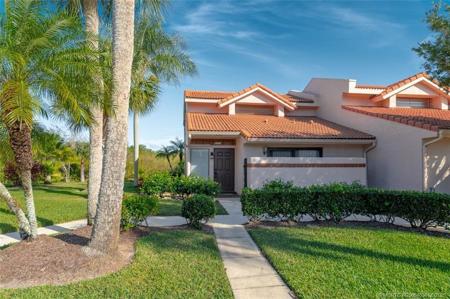3307 SE Sandpiper Circle