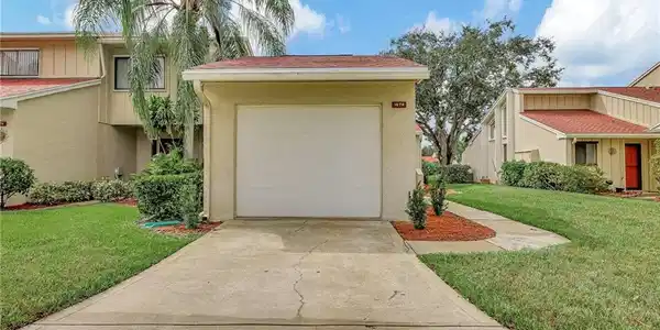 1674 SW Crossing Circle