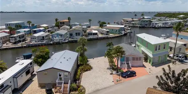 10701 S Ocean Drive