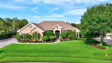 221 SW Lake Rush Court