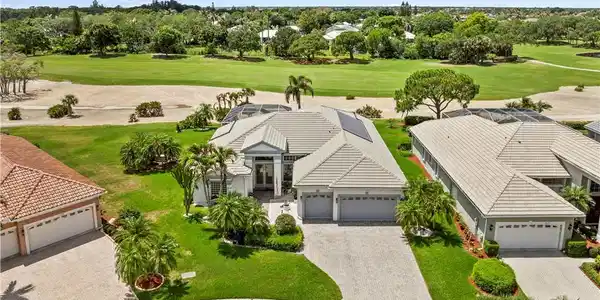 2028 SE Kilmallie Court