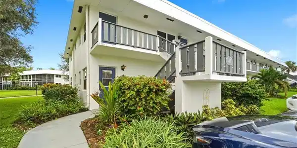 2929 SE Ocean Boulevard