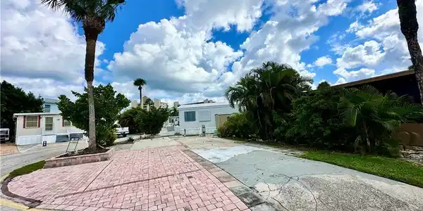 10725 S Ocean Drive