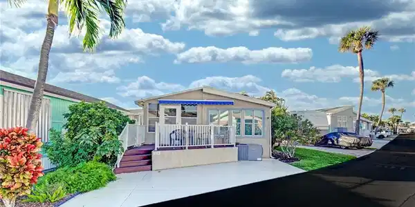 10725 S Ocean Drive
