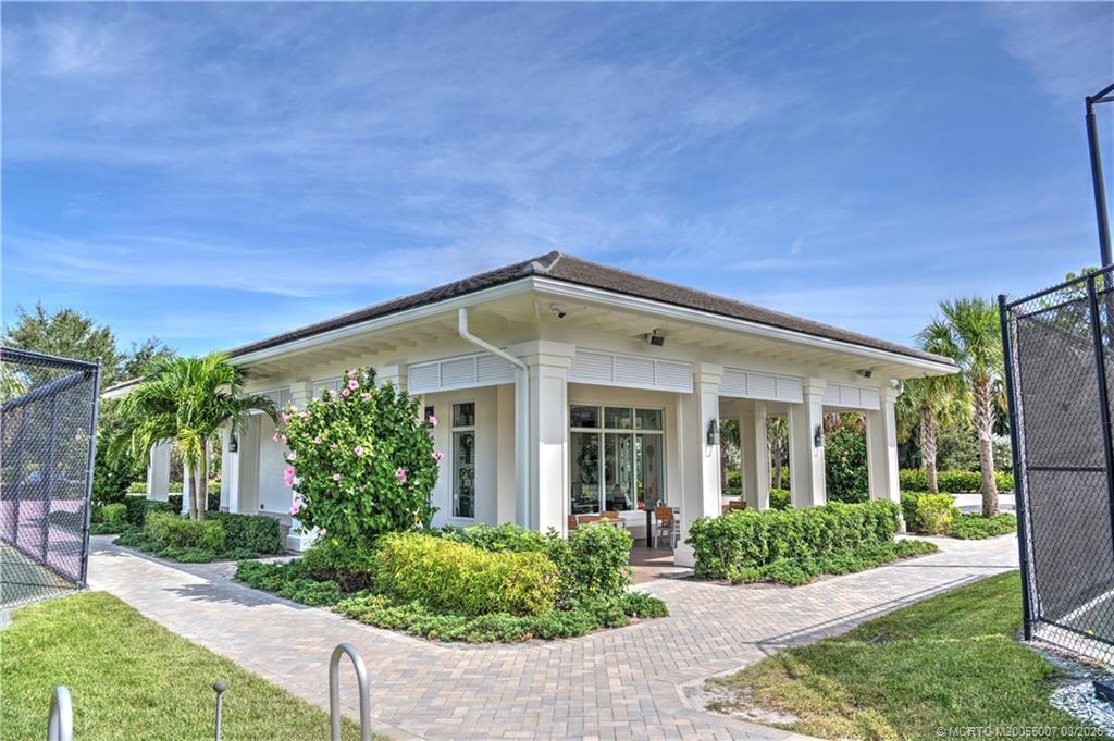 Image 2: Golf Pro Shop