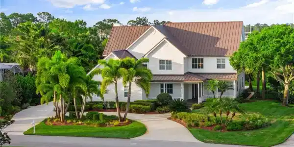 99 SW Wiregrass Court