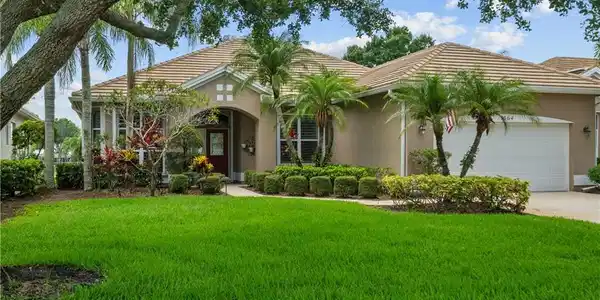 1564 SW Monarch Club Drive