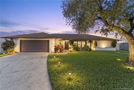 2086 SW Gull Harbor Lane