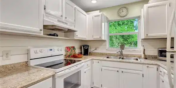 1225 NW 21st Street