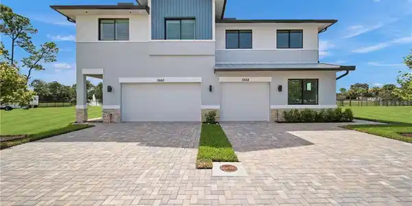 3654 SW Magnolia Ridge Lane