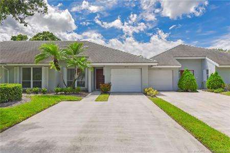 2858 SW Westlake Circle