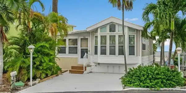 10701 S Ocean Drive