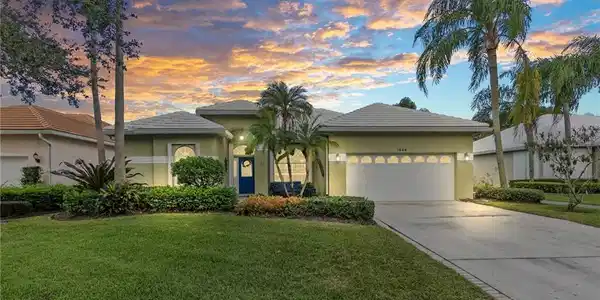 1644 SW Monarch Club Drive