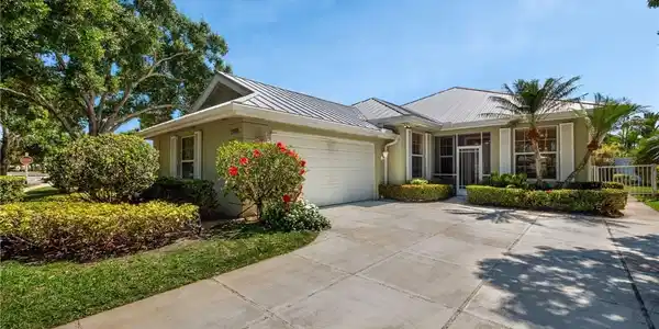 2185 SW Mayflower Drive