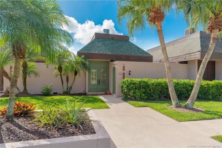 3310 SE Sandpiper Circle
