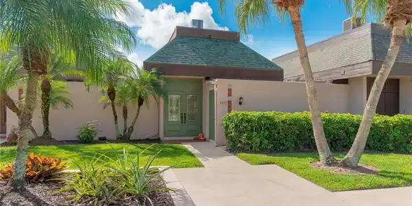 3310 SE Sandpiper Circle