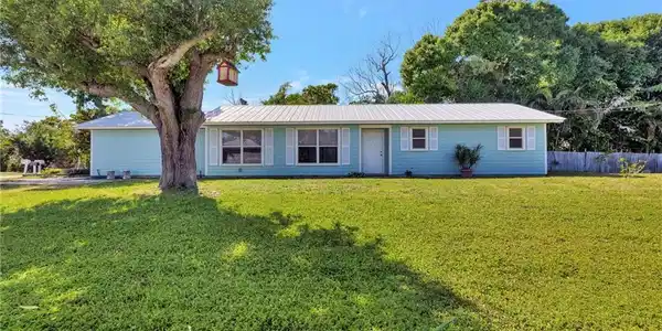 847 SW 28th Street