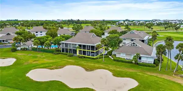 303 NE Golfview Circle