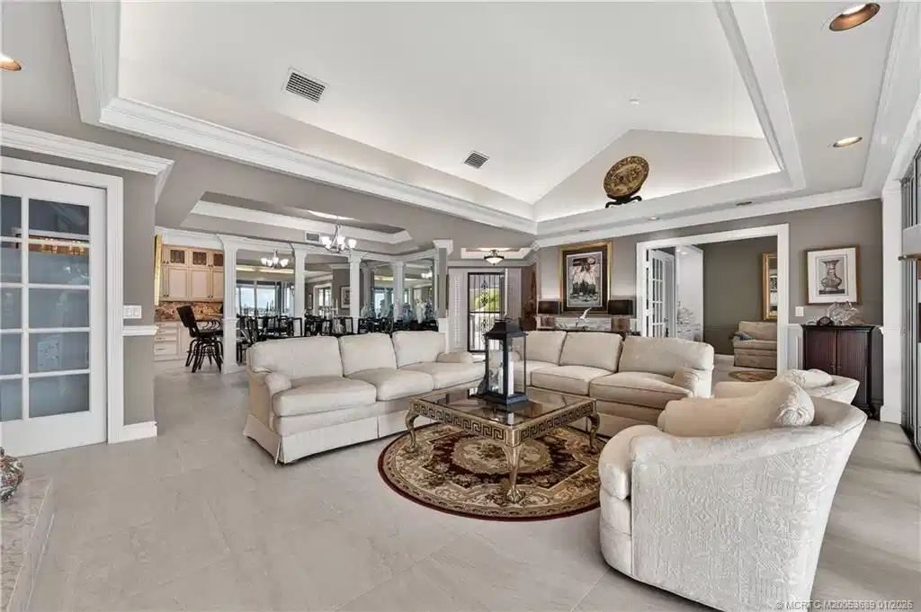 Image 1: Living Room