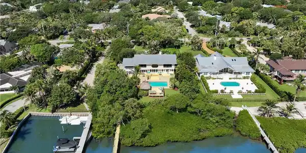 118 S Sewalls Point Road