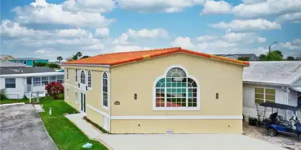 955 Nettles Boulevard