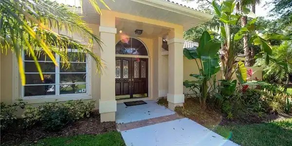 5176 SW Landing Creek Drive