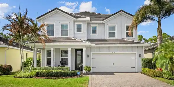 4734 SW Briarwood Court