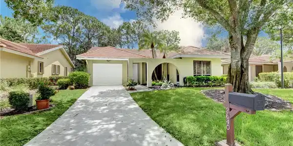 2640 SW Willowood Circle