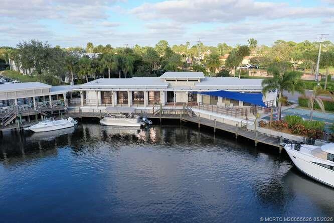 Image 3: Circle Bay Yacht Basin.