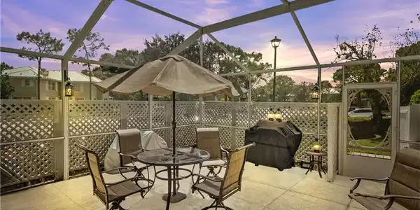 2807 SW Lakemont Place
