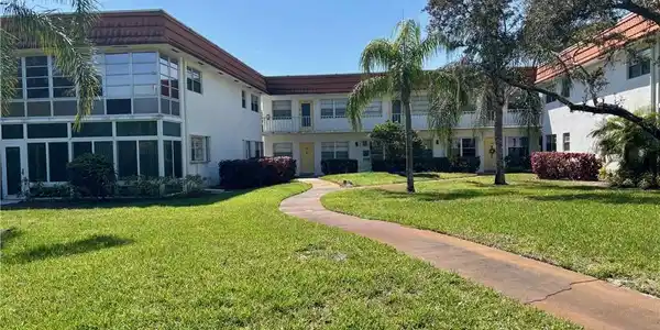 1225 NW 21st Street