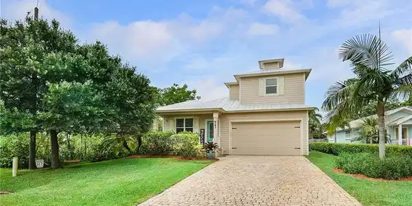 923 SW 29th Street
