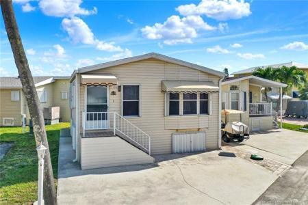 1357 Nettles Boulevard