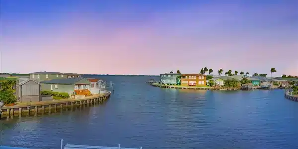 10701 S Ocean Drive