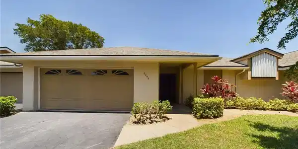 6256 Mirror Lake Court