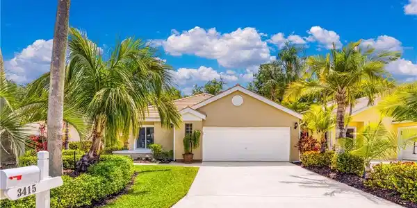 3415 SW Pindo Palm Lane