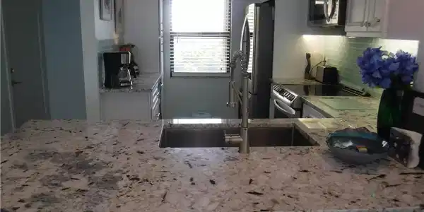 Image 4: Granite countertops