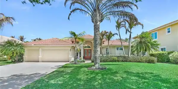 4441 SW Long Bay Drive