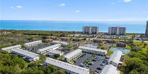 9421 S Ocean Drive