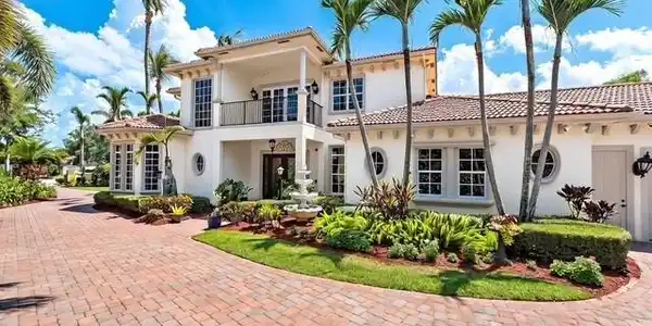32 SW Wiregrass Court