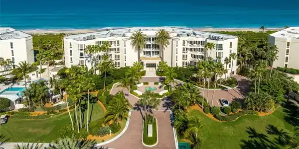 2900 SE Dune Drive